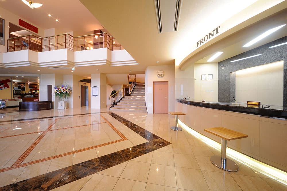 ロビー & フロント